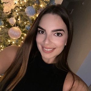 Meet your Posher, Dayli